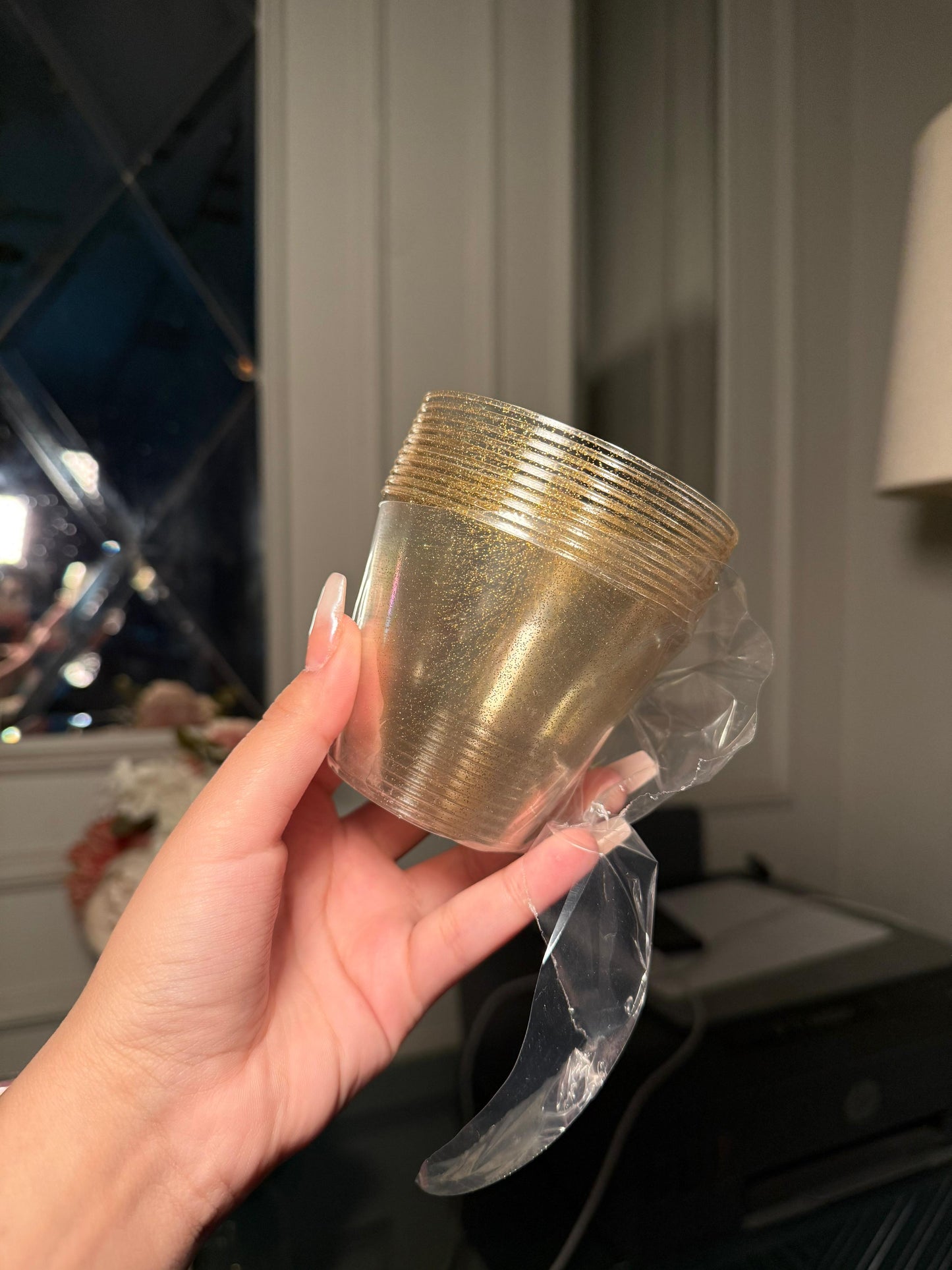 Golden glitter party disposable cups pack of 10pcs