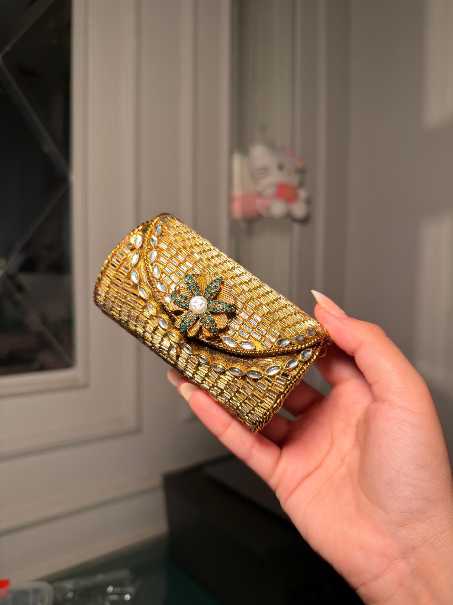 Golden Kundan Flower Clutch