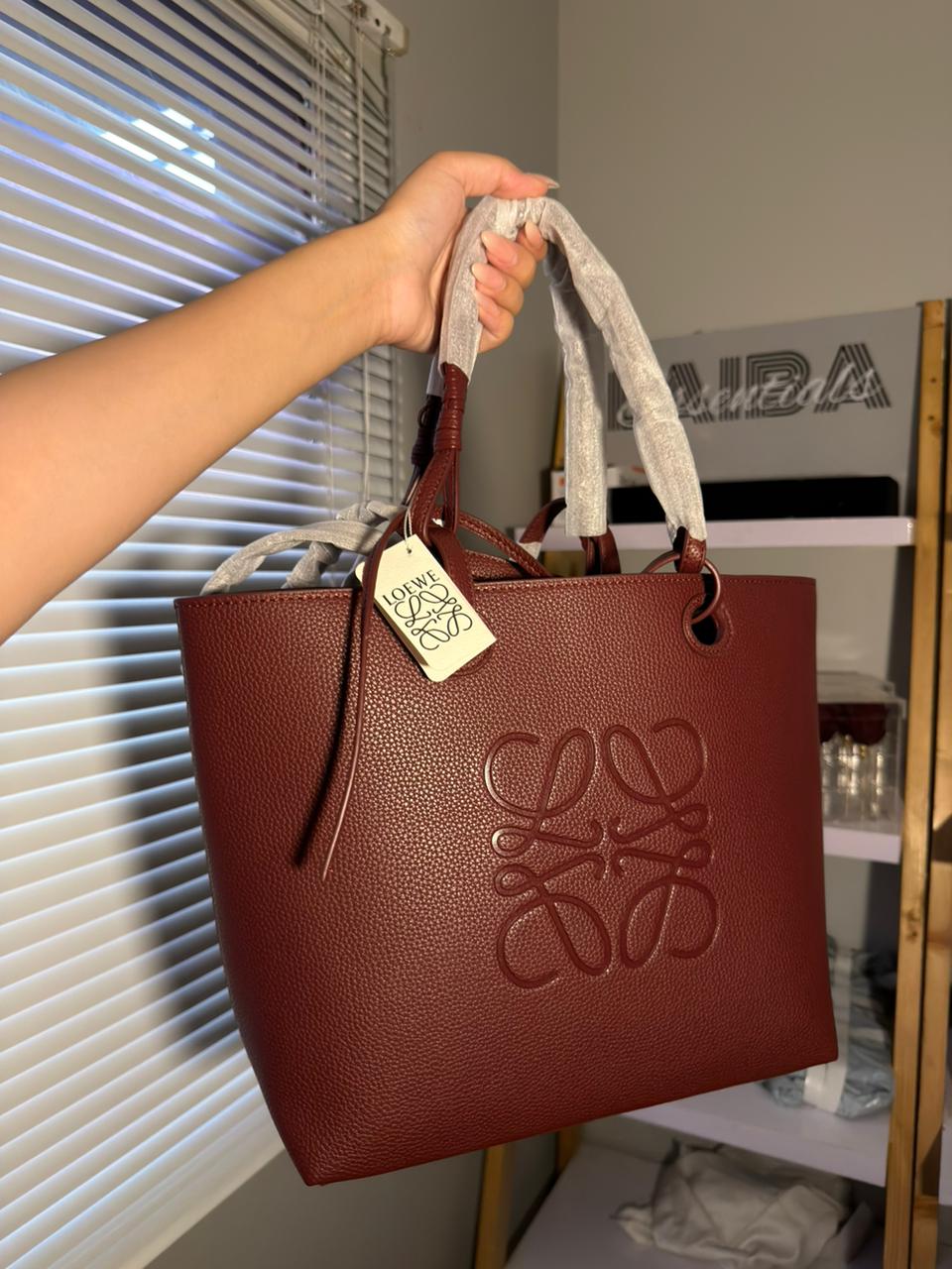 Loewe Tote Bag (Entire Box Packaging)