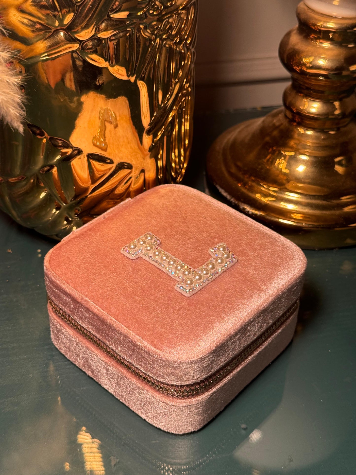 Pink square Jewelry velvet organizer