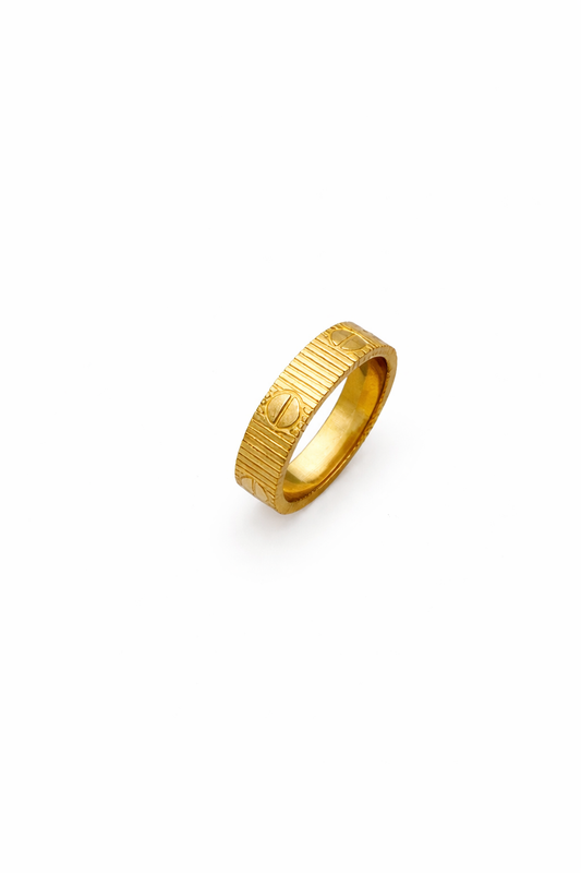 Royal Ribbed Band Ring