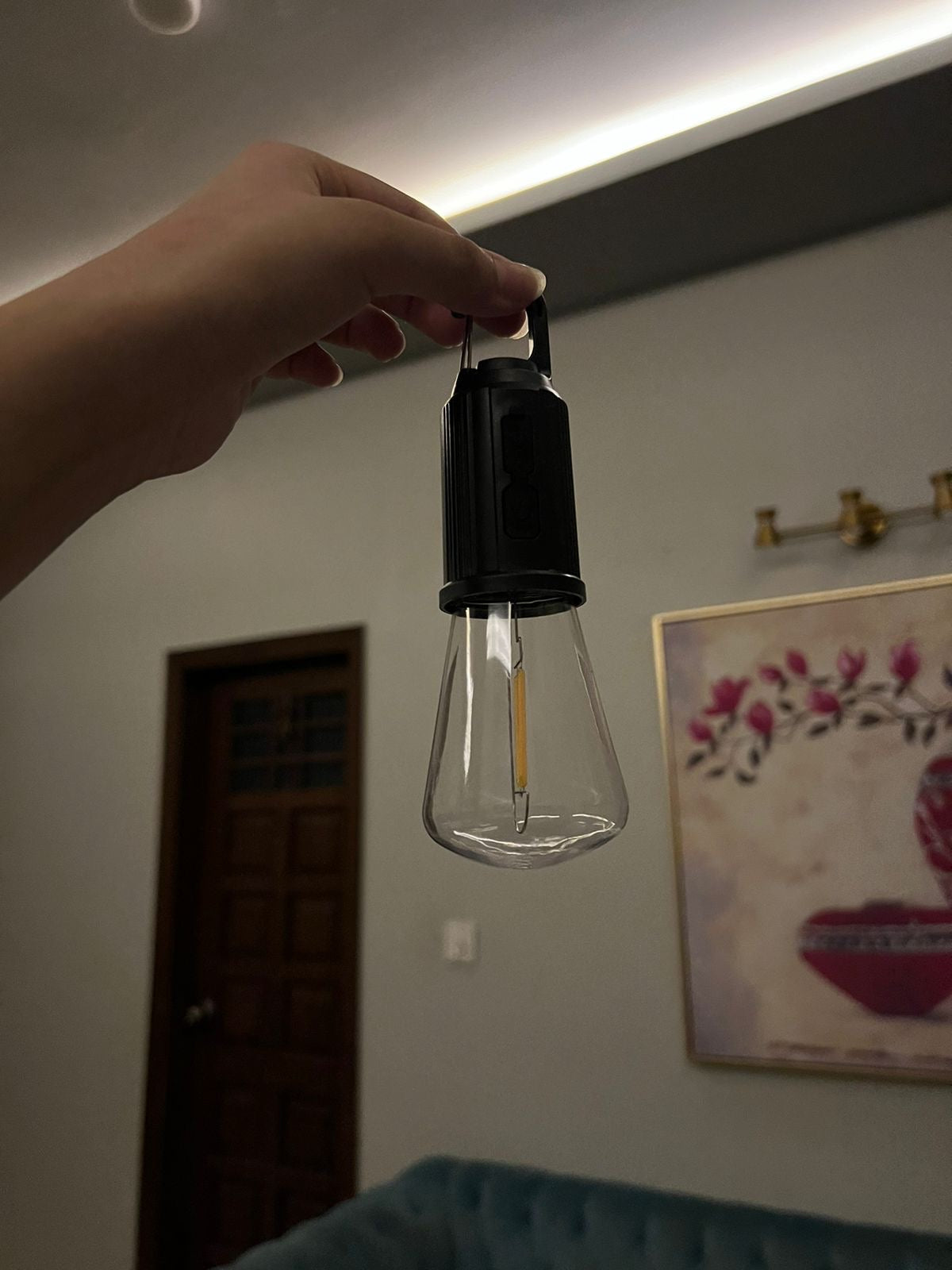 Rechargeable bulb