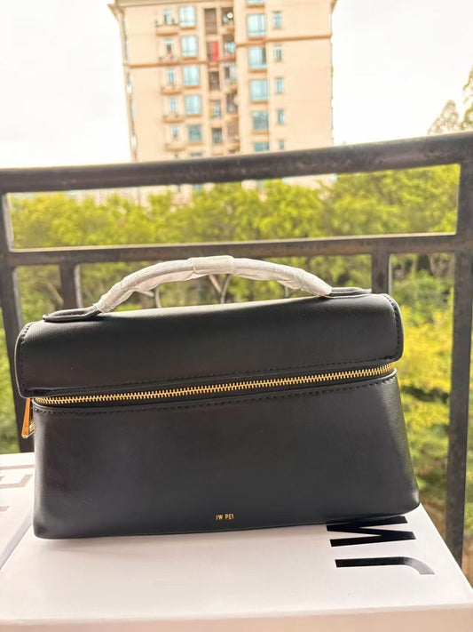 BLACK JW PEI BAG (WITH BOX)(15-20 DAYS DELIVERY TIME)