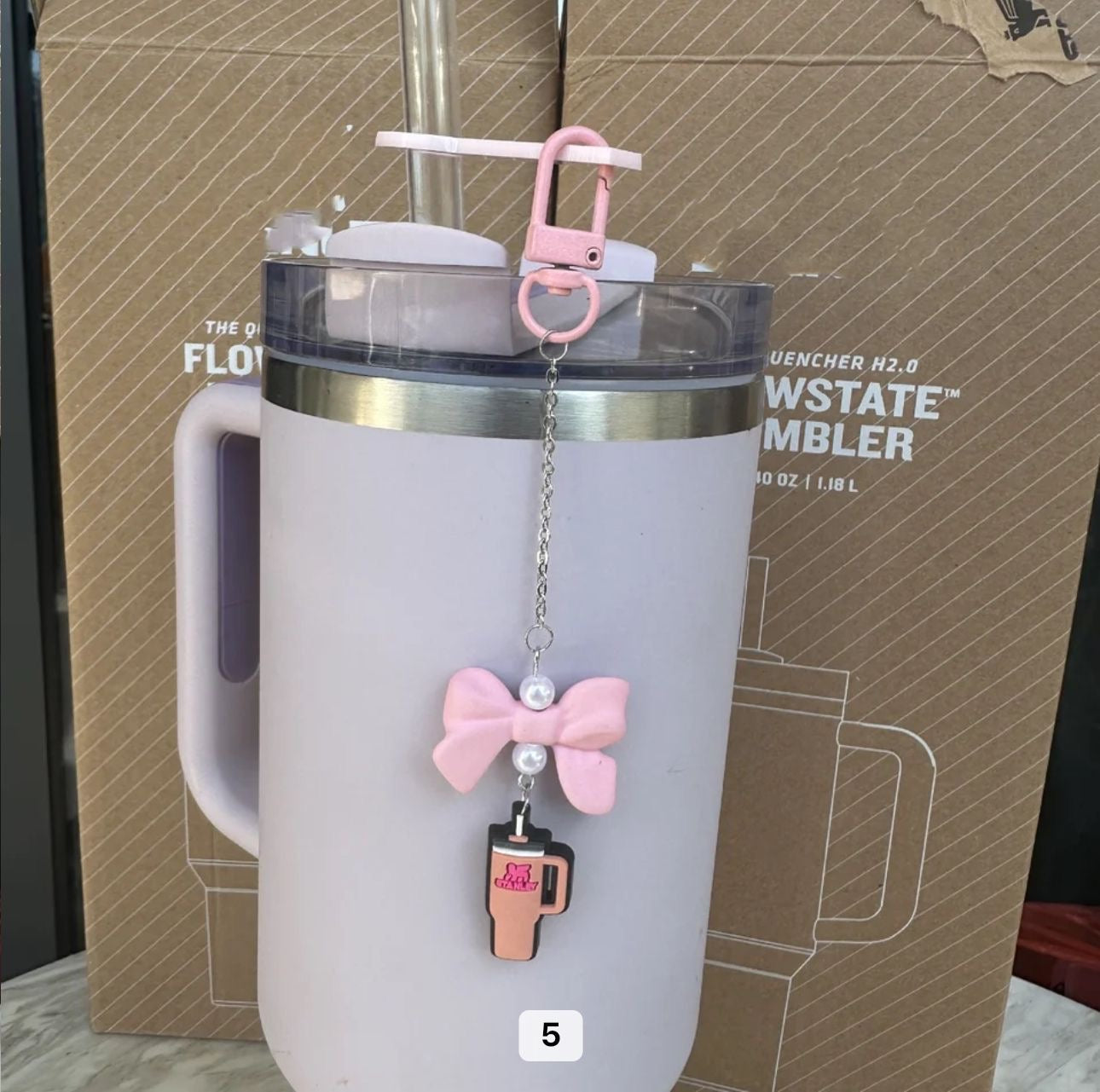 Tumbler charm with  bow