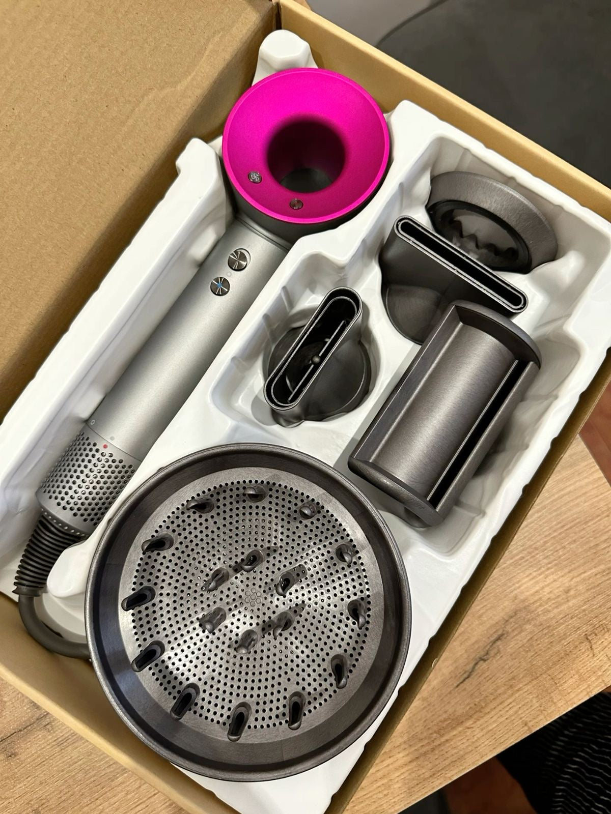 Dyson Supersonic Hair Dryer (18-25 DAYS DELIVERY TIME)