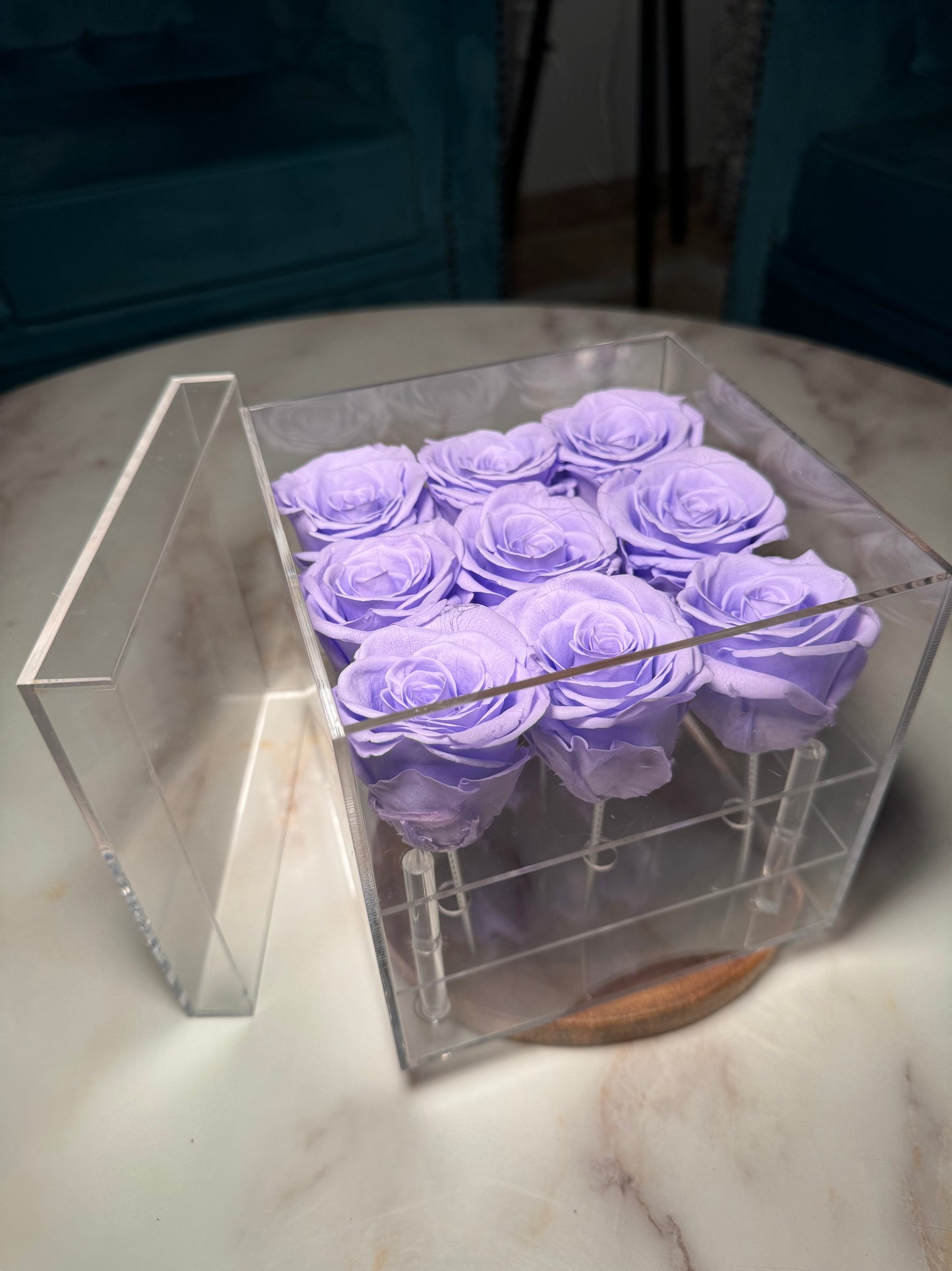 Box of 4 Light purple preserved roses