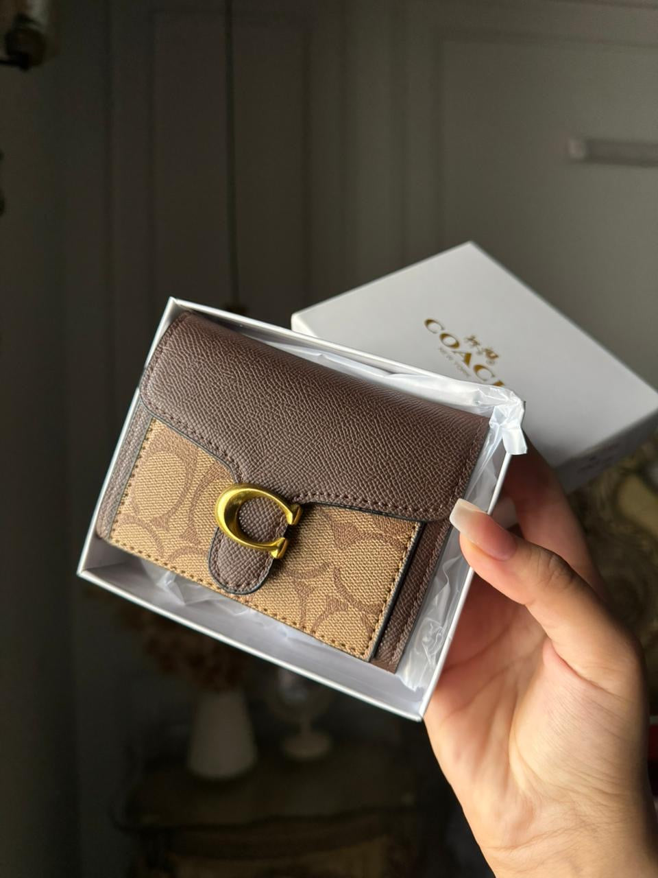 Coach women wallet/Cardholder  (with entire box packaging)
