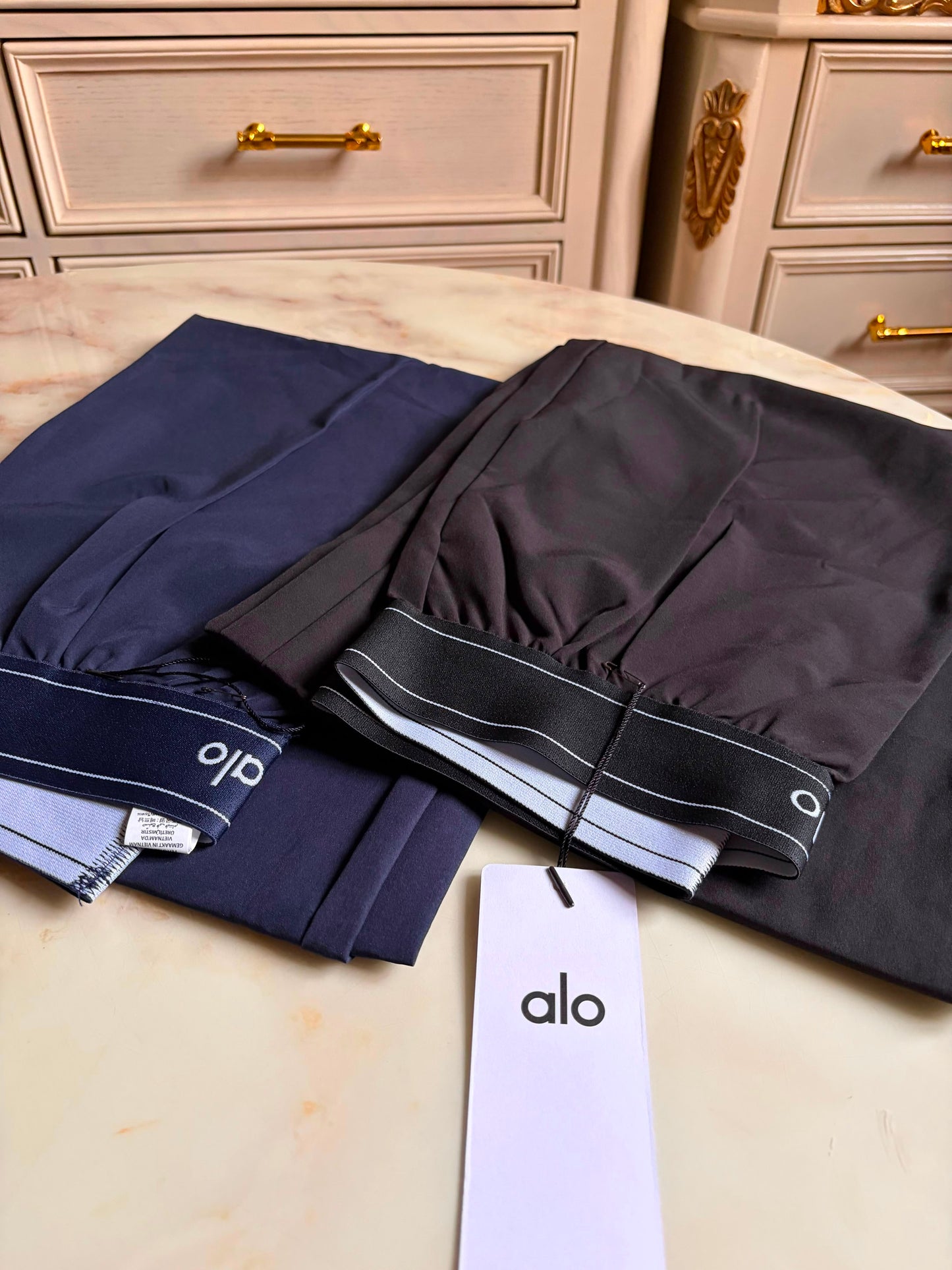 Alo Accolade Straight Leg / Wide Leg Sweatpant