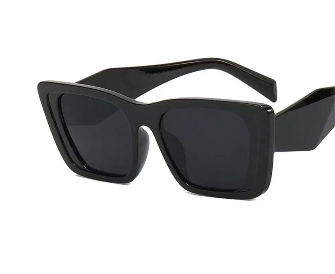 Ashy black sunnies