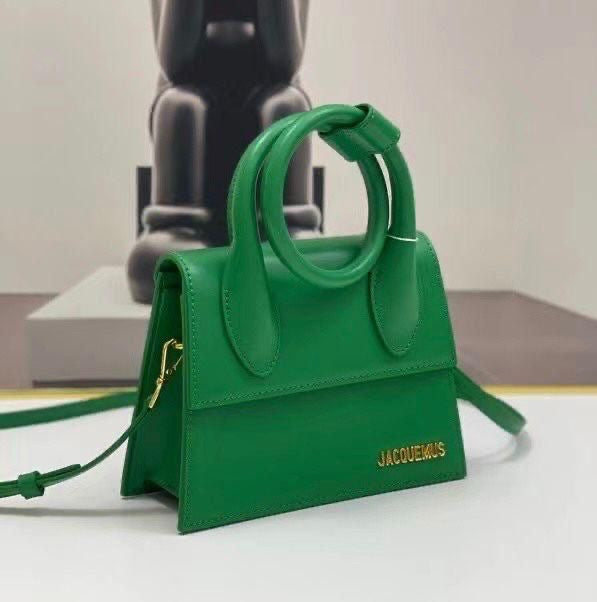 Mini Jacquemus hand bag (pre order)