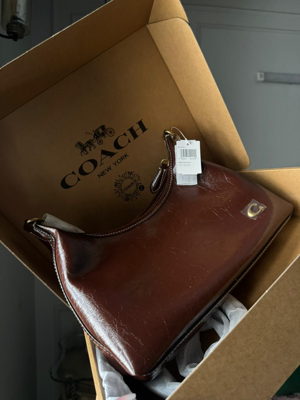 Coach proper leather maple color with entire box packaging premium quality