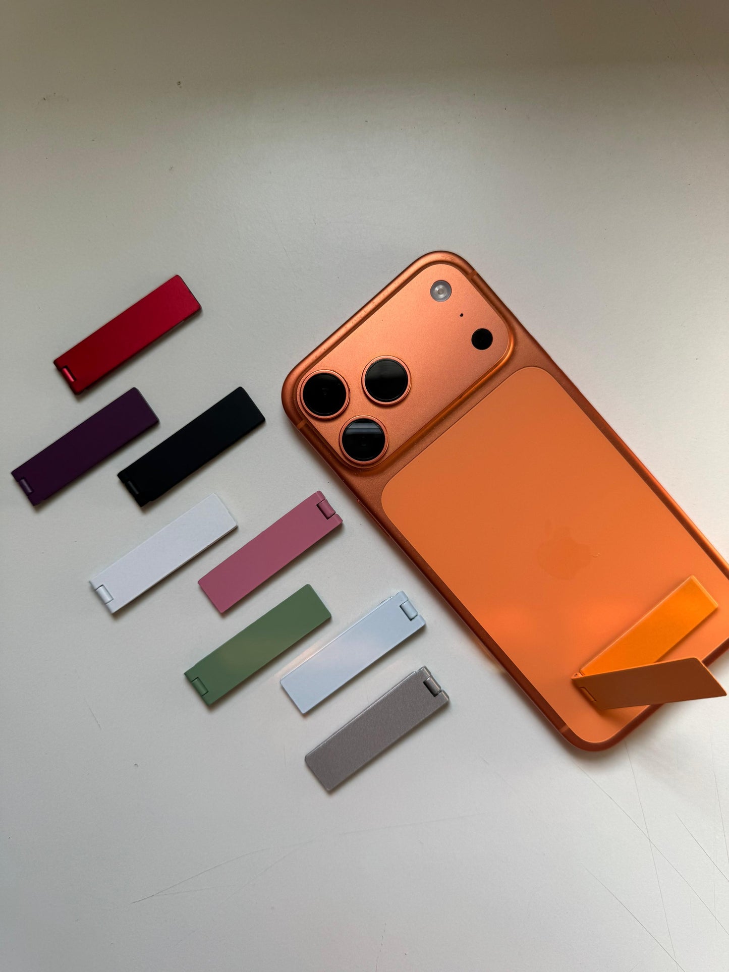 Zinc Alloy Foldable Phone Kickstand