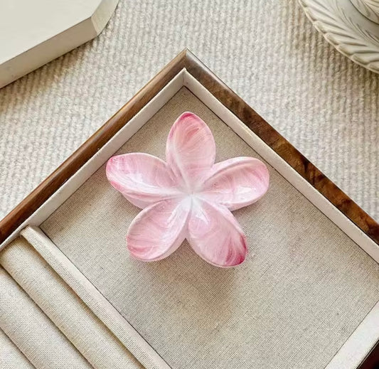 Rosé Petal Hair claw (IMMEDIATE DELIVERY AVAILABLE)