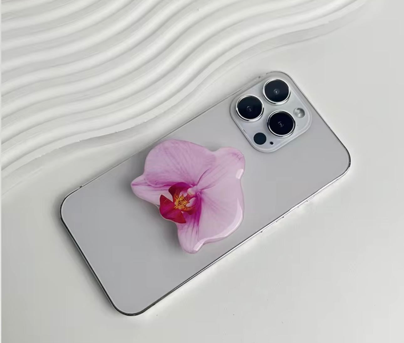 Blush Bloom Orchid Grip Pop socket