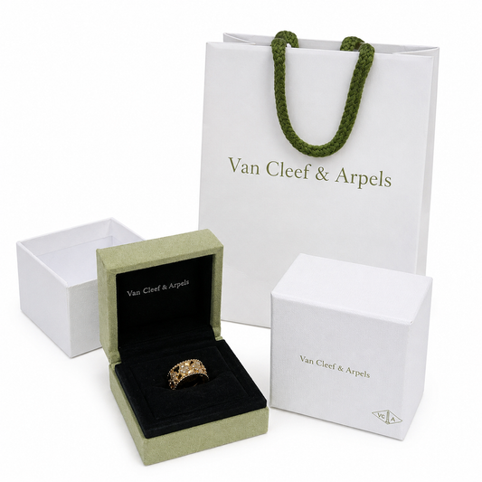 Van Cleef & Arpels Perlée clovers ring
