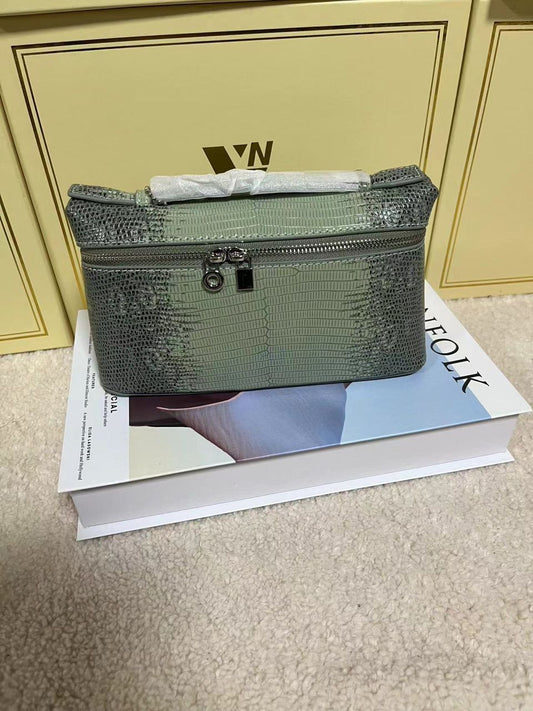 Green structured Loro piana bag (WITHOUT BOX) (IMMEDIATE DELIVERY AVAILABLE)