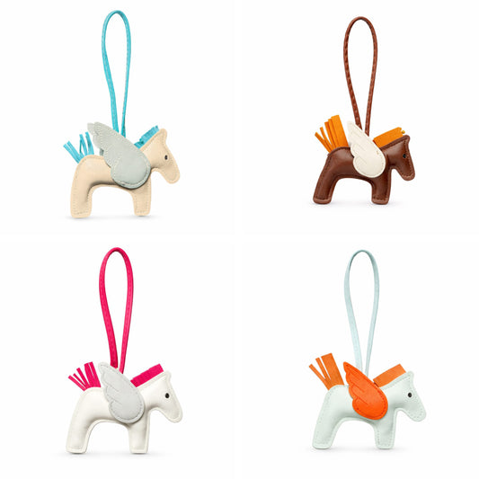 Horse-shaped winged bag charms