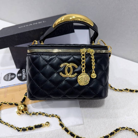 Chanel box bag (available for immediate delivery)