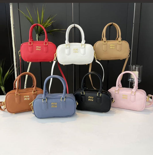 Miu miu mini plain handbag delivery time (15-20 days)