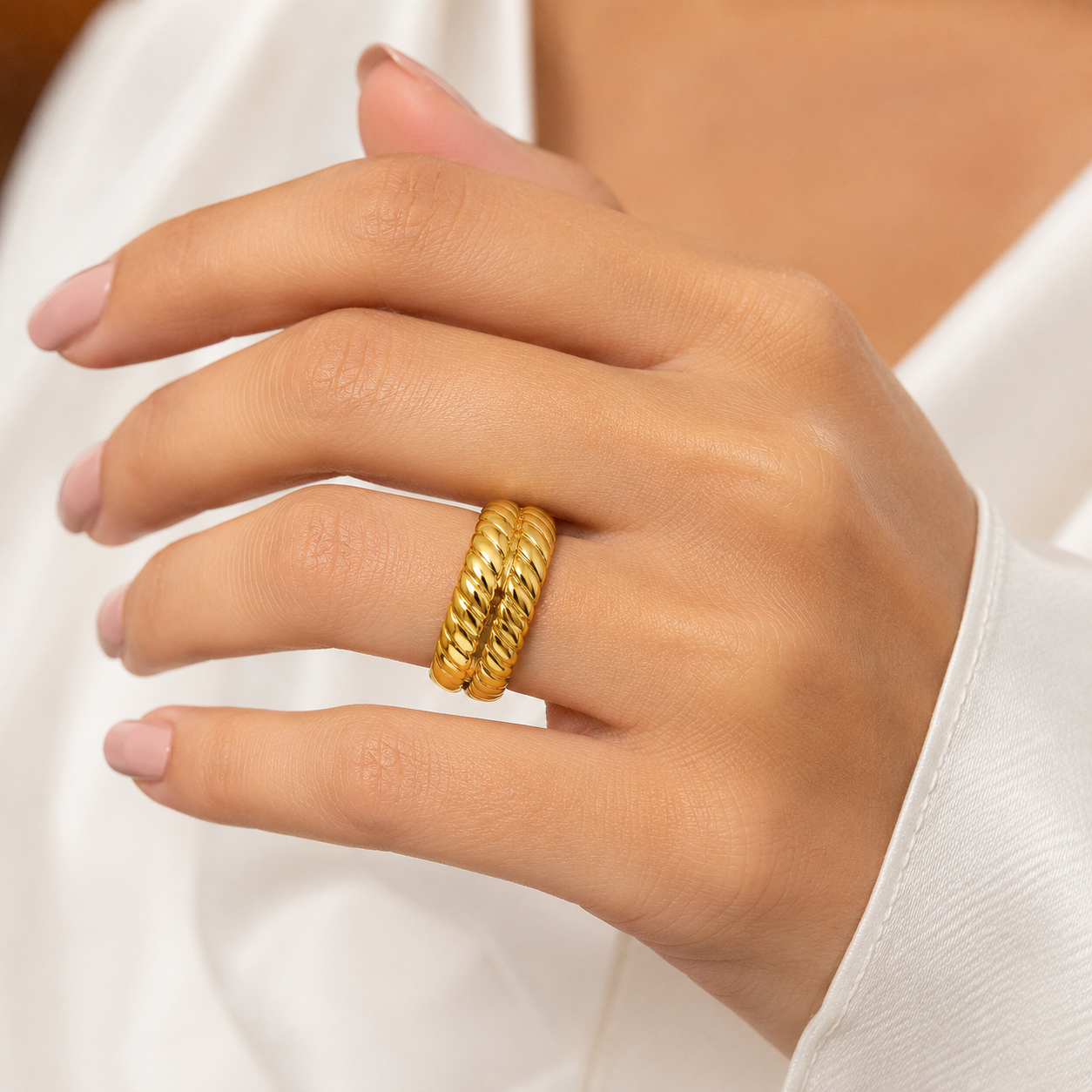 Gold Twisted Crossover Ring