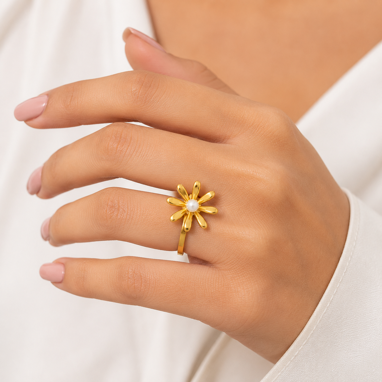 Floral Pearl Statement Rin