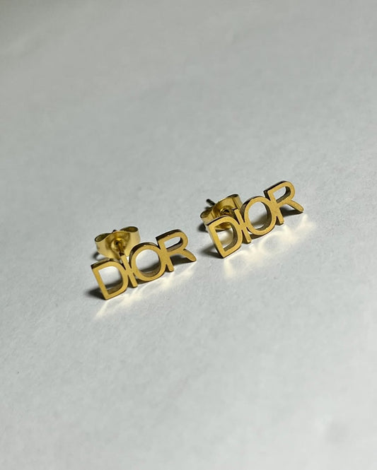 Dior studs