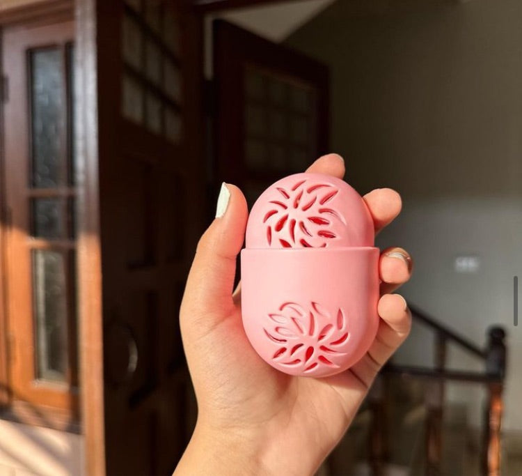 Beauty blender storage silicone egg 🥚 🫙