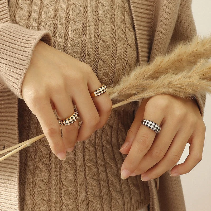 Rhombus Ring