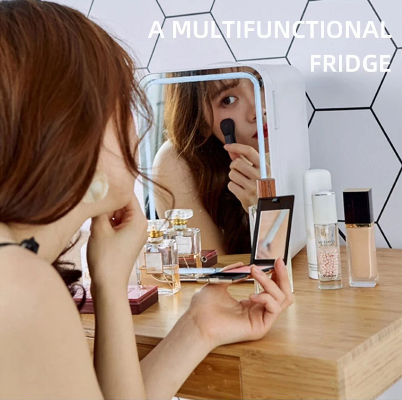 LED mirror portable fridge🧴(15 to 20 days)