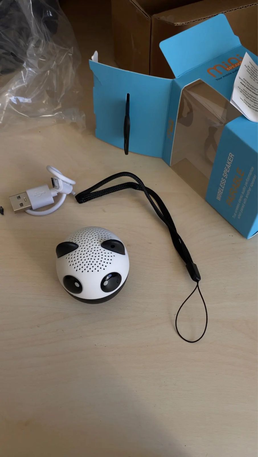 Mini animal design speaker