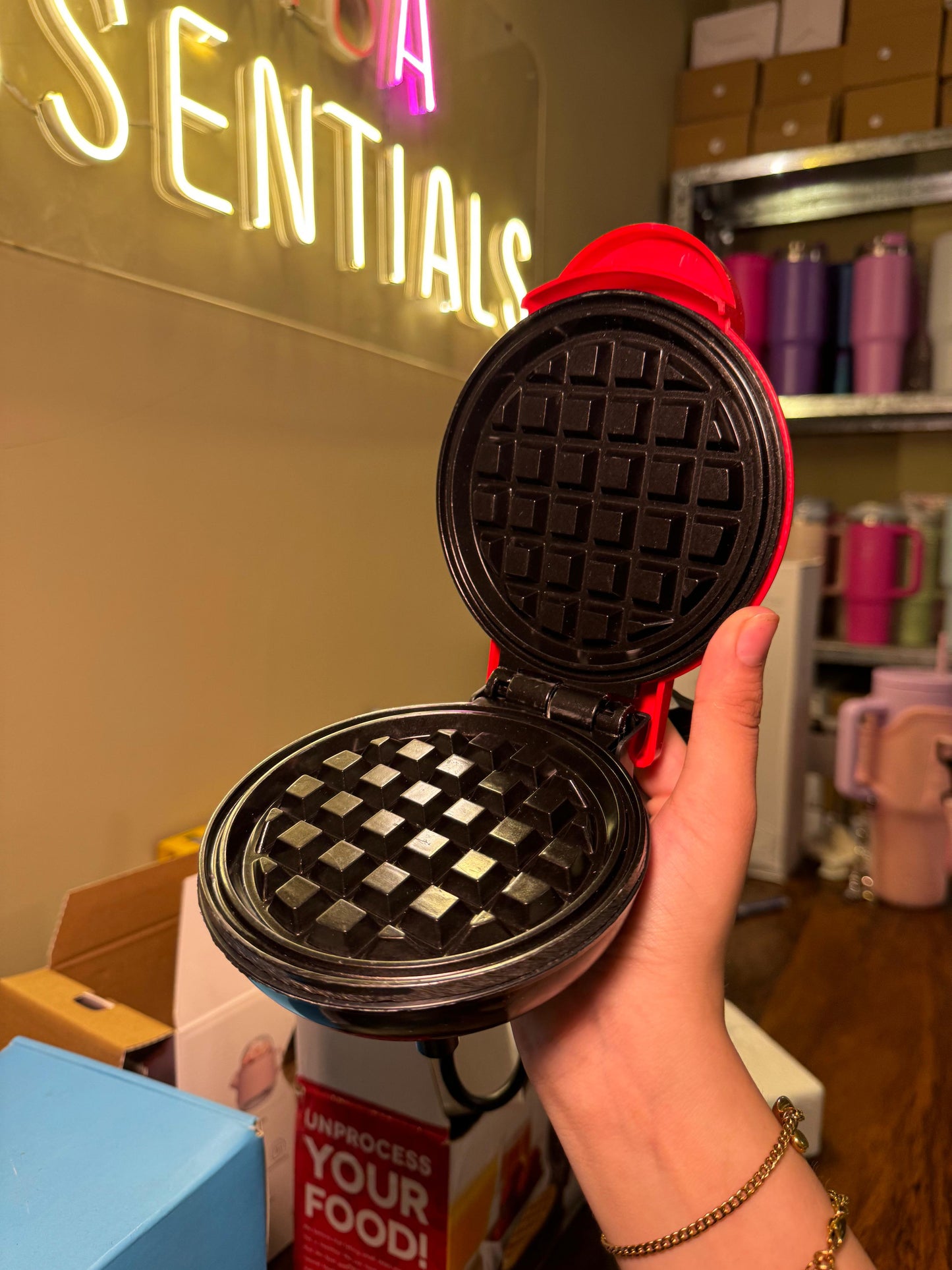 Pancake waffle maker