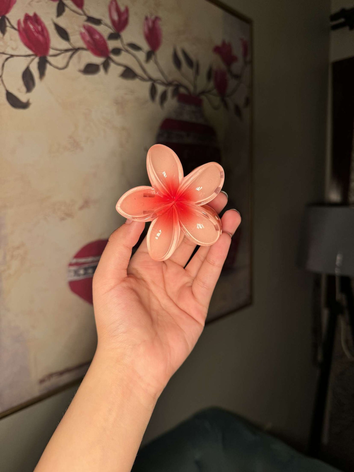 Pink Flower shape claw