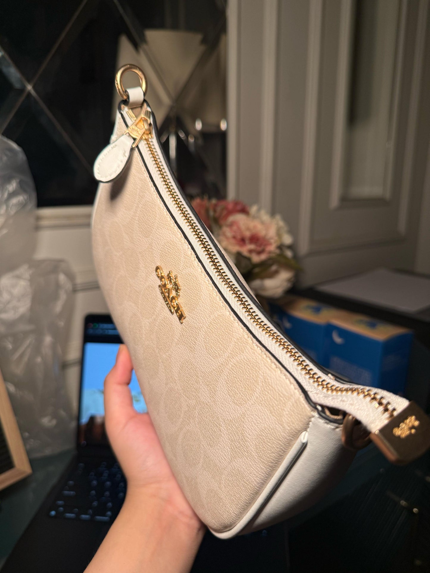 White/ Beige Coach shoulder bag (immediate white delivery available)(HIGH QUALITY)