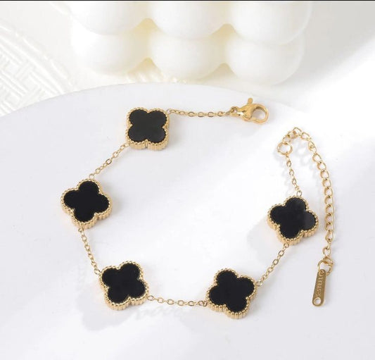 Black clover Bracelet